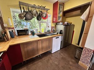 Photo 8- click for photo gallery